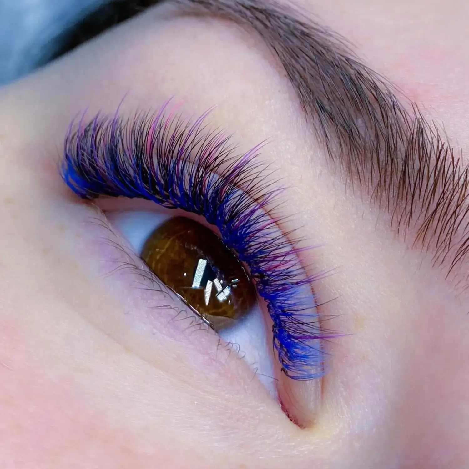 Farbige Ombré-Wimpern