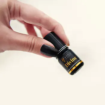 Wimpernkleber Divine