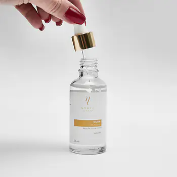 Wasser für Henna-Puder von Noble Brow