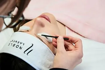 Harrband aus Frottee von Noble Lashes