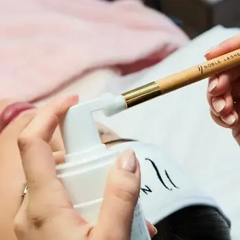 BIO-Schaum zur Wimpernreinigung