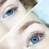 FALL IN THE VOLUME – Wimpernlifting und Laminierung, Set  2