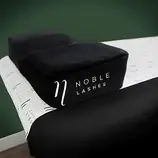 poduszka dla stylistki rzes zabieg przedluzania rzes