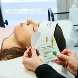 FAST Wimpernkleber + 100 Augenpads mit Aloe-Extrakt 2