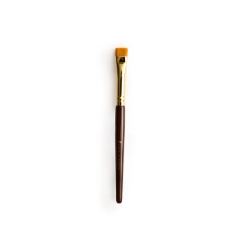 Gerader Pinsel zum Auftragen der weißen Paste von Noble Brow